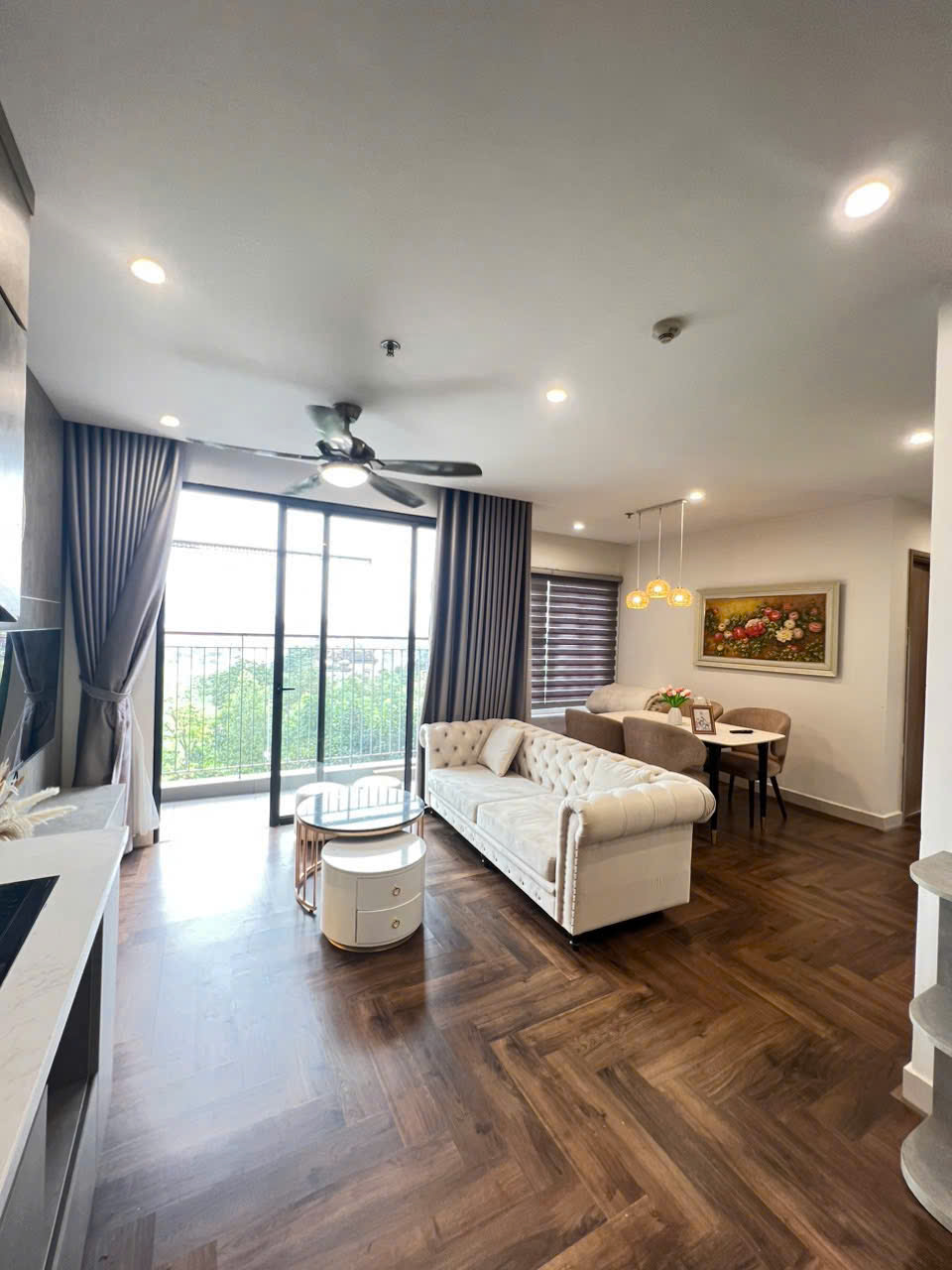 z6714044219620_03dc9197ab8cdb1c18e0c3d2f0def327